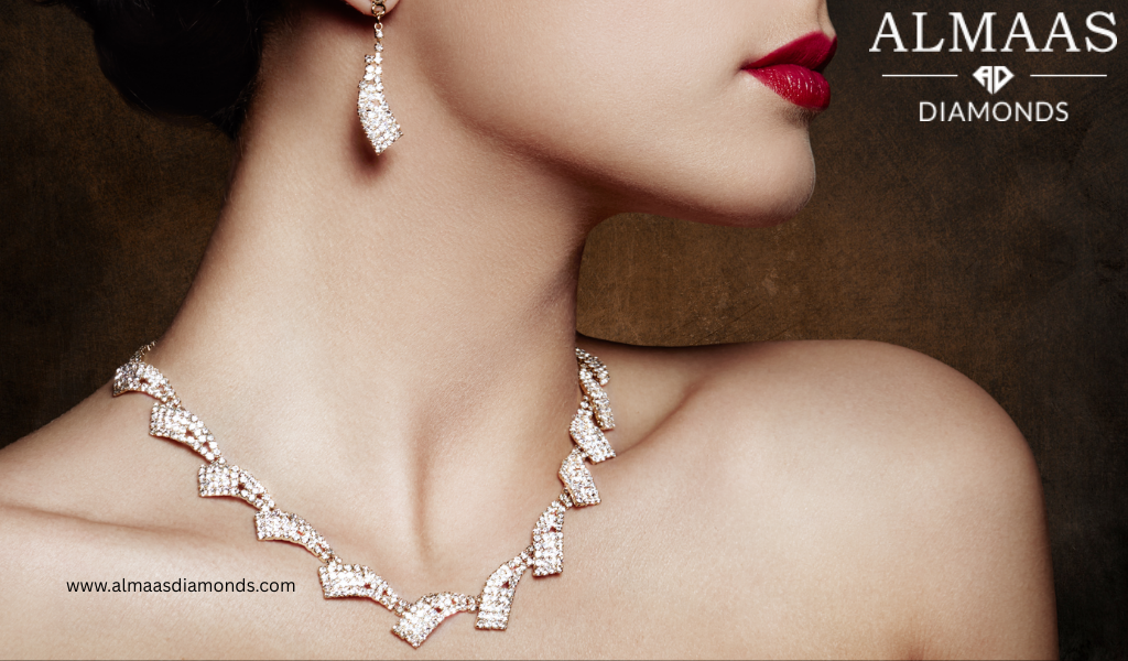 How to Pair Your Diamond Necklace with the Right Neckline?