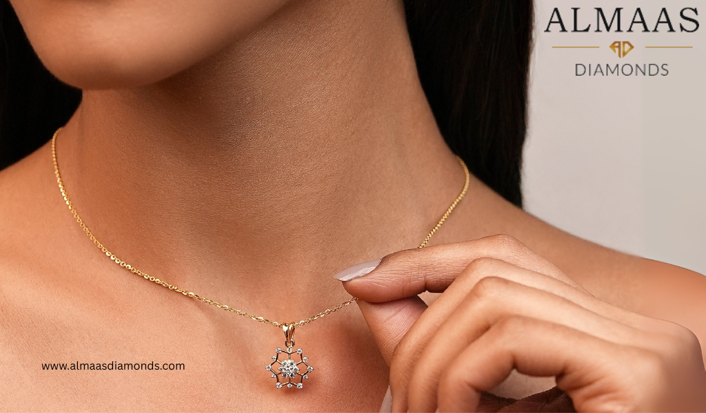 How to Style the Hottest Diamond Pendants of 2025